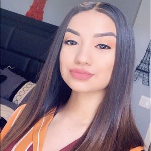 Meet your Posher, Azlynn